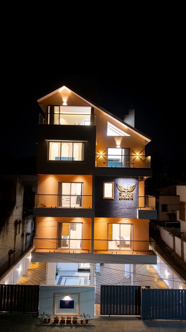 46 Elite Enclave, Facade